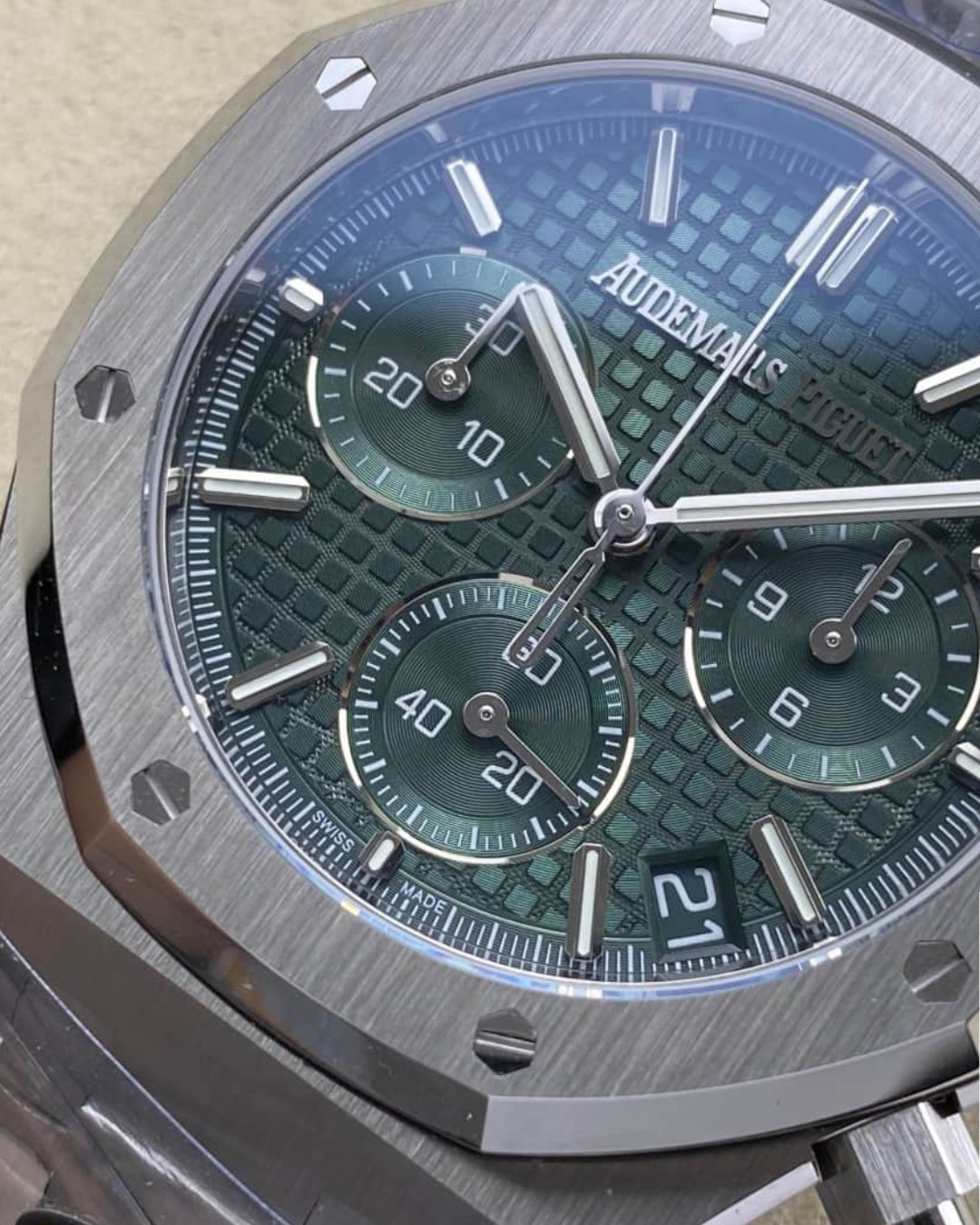 Royal Oak Green 26240ST.OO.1320ST.08 Homage Edition
